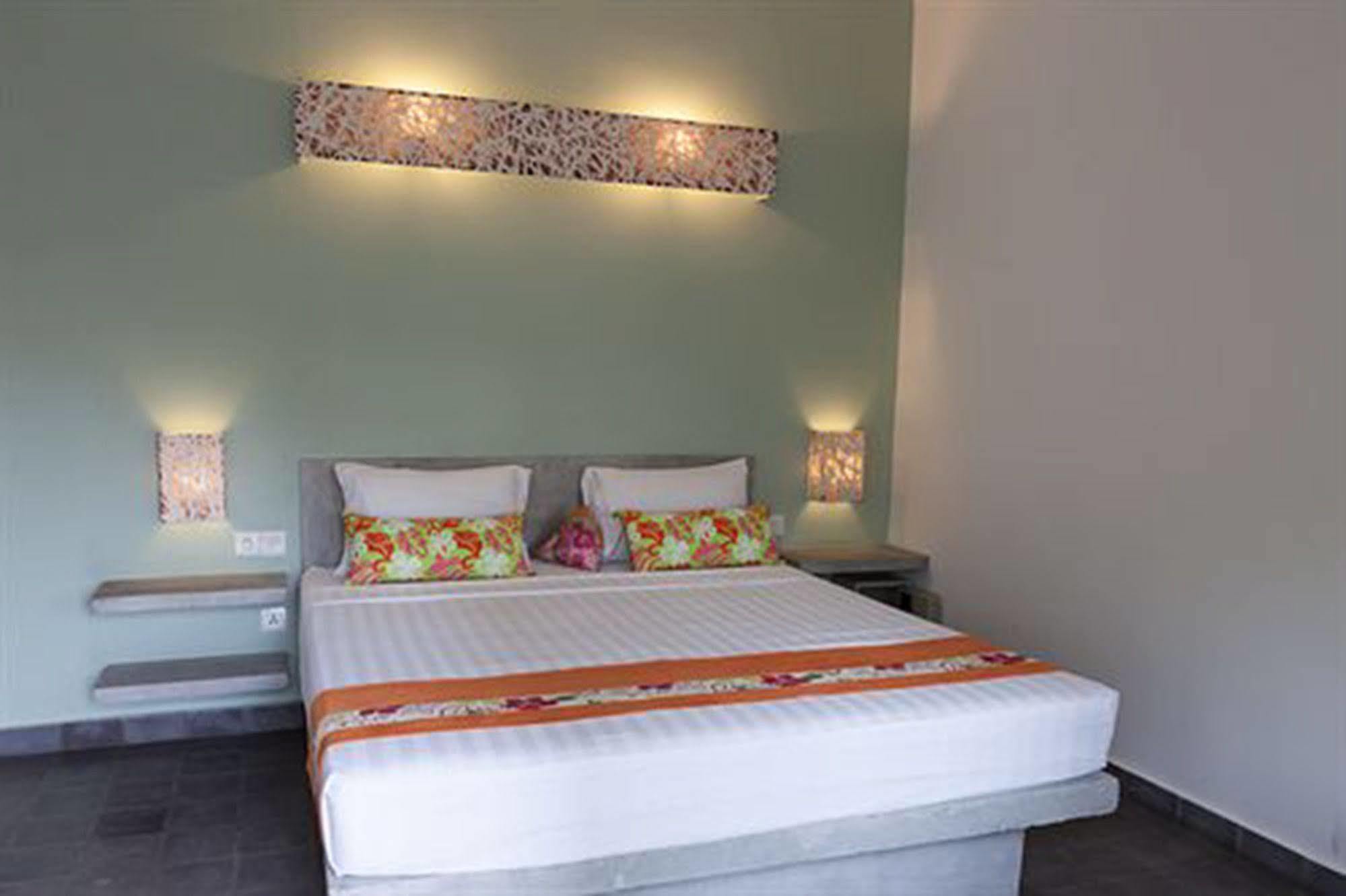 The 252 Hotel Phnom Penh Exterior foto