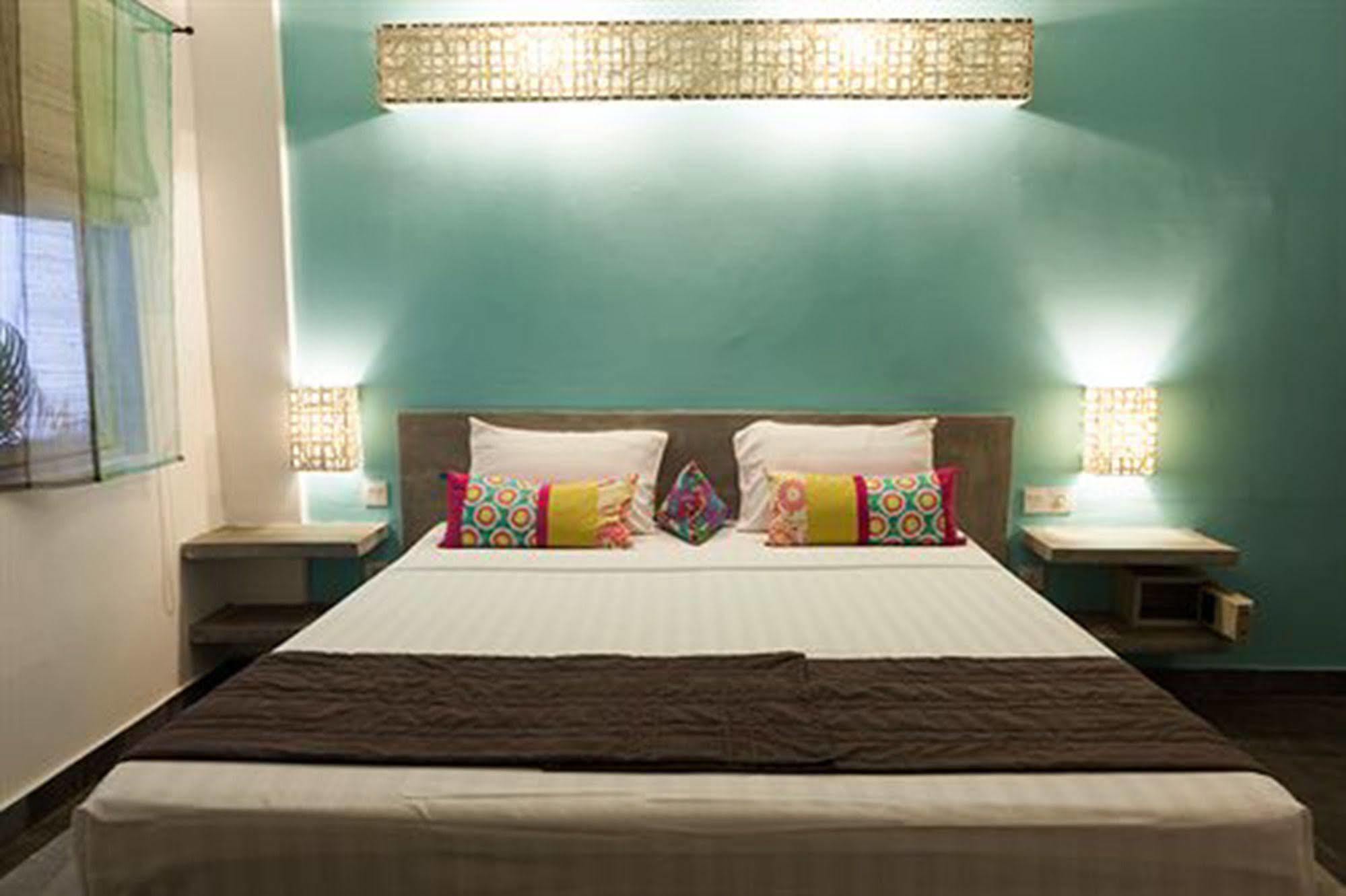The 252 Hotel Phnom Penh Exterior foto