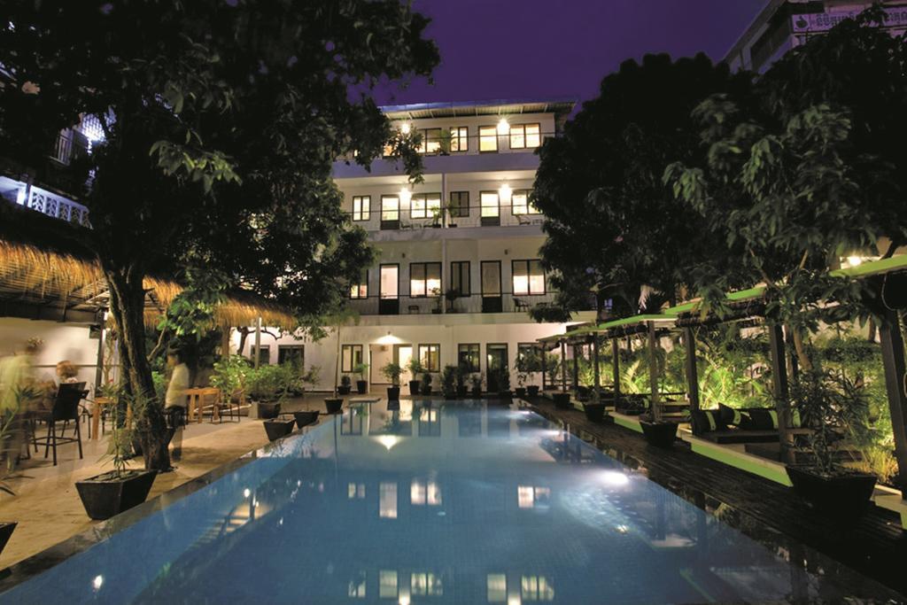 The 252 Hotel Phnom Penh Exterior foto
